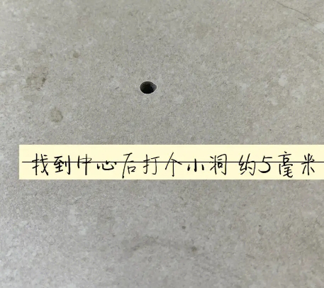 巨野瓷砖空鼓维修公司专业解答在瓷砖铺贴过程中，如果砂料搅拌不均匀，将会带来以下问题